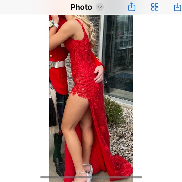 Sheri Hill Prom Dress in Size 4 - Picture 9 of 13